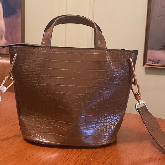 Zara bucket bag - Picture 2 of 6